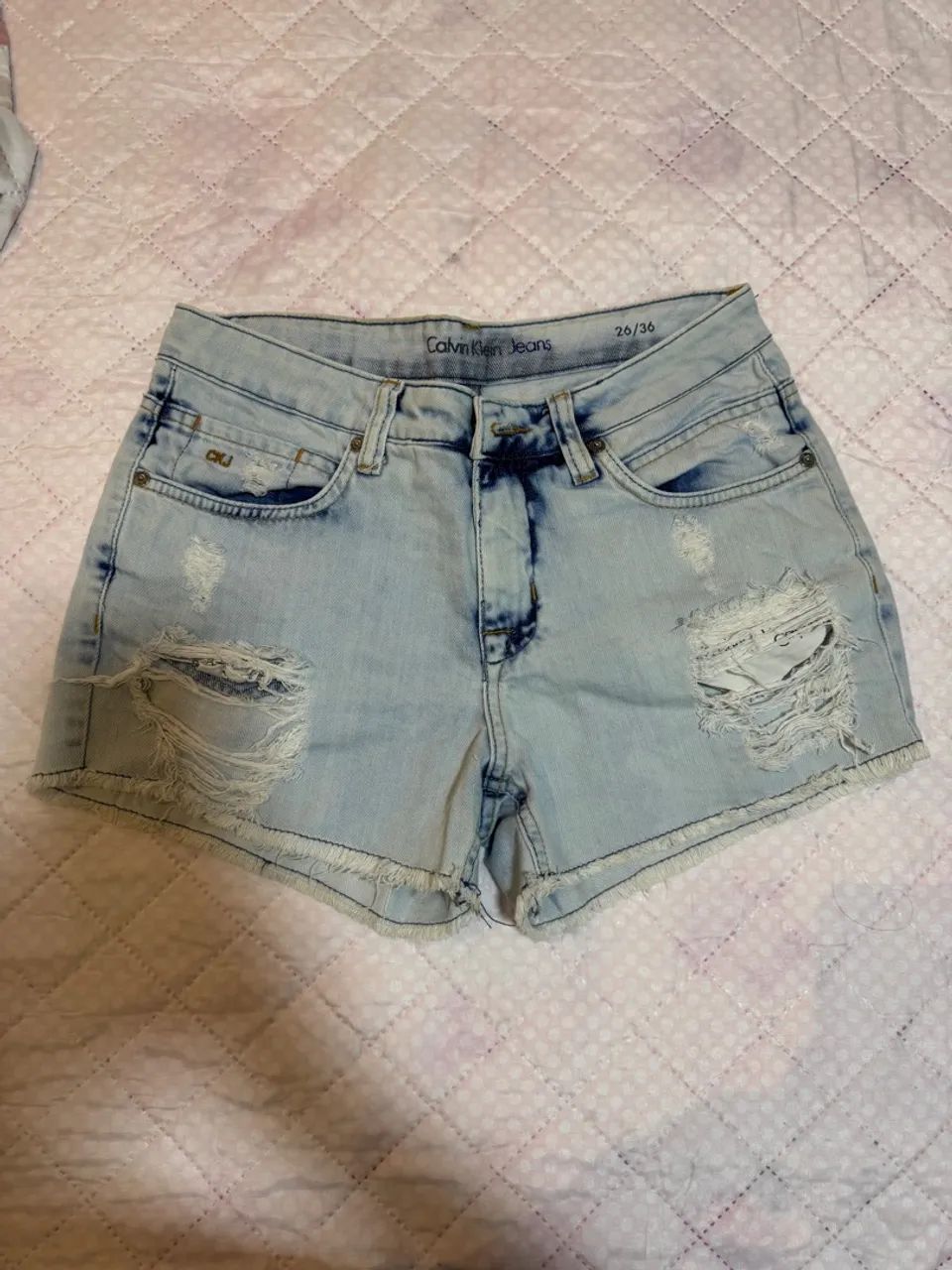 Short Jeans Calvin Klein Destroyed