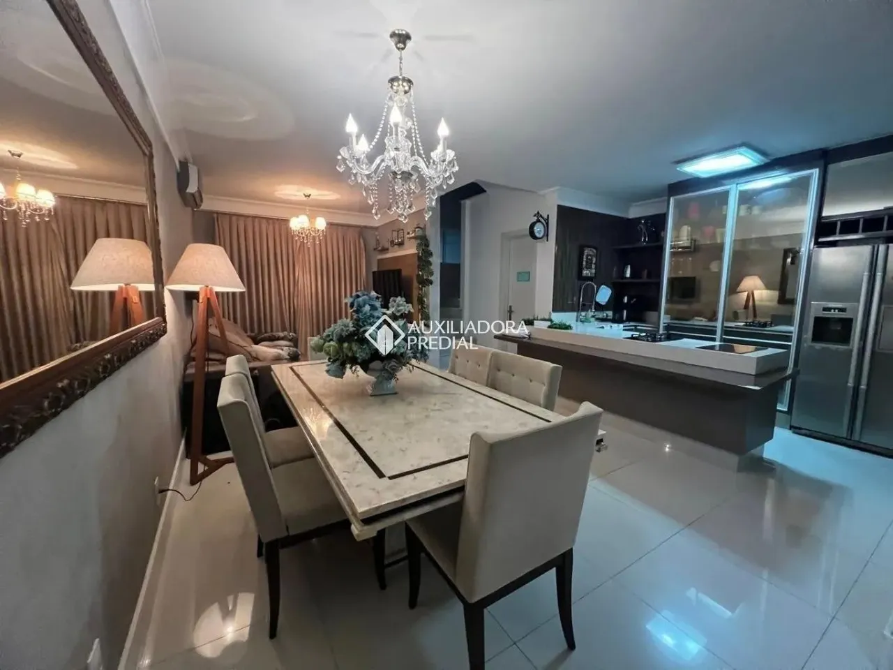 VENDA SOBRADO MOBILIADO, 2 SUITE MAIS 1 QUARTO, 2 VAGAS, EM CONDOMINIO FECHADO- PRAIA DOS