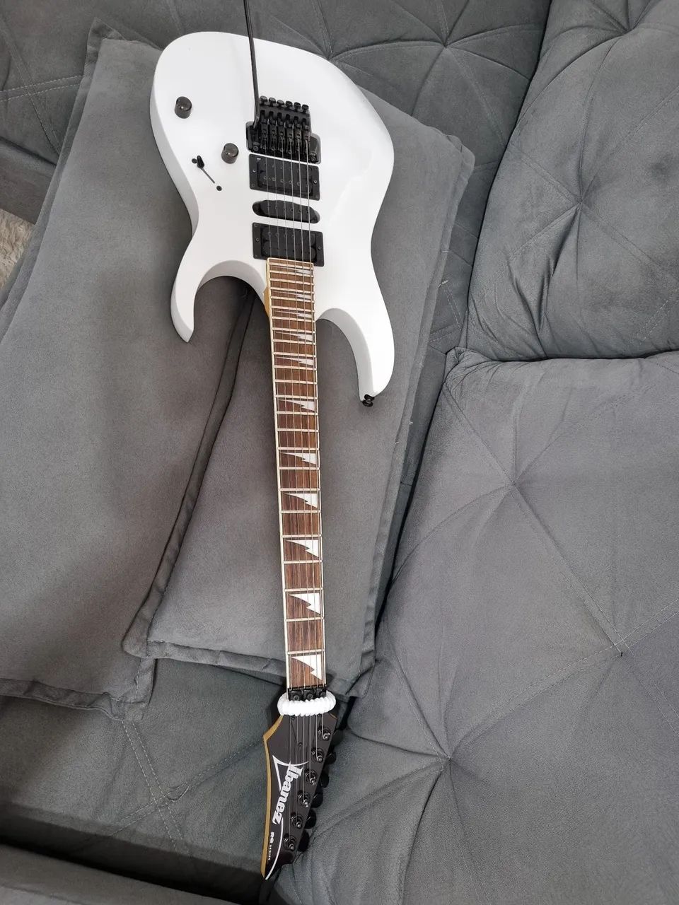 Guitarra Ibanez RG 370 dx Series - Branca - Instrumentos musicais