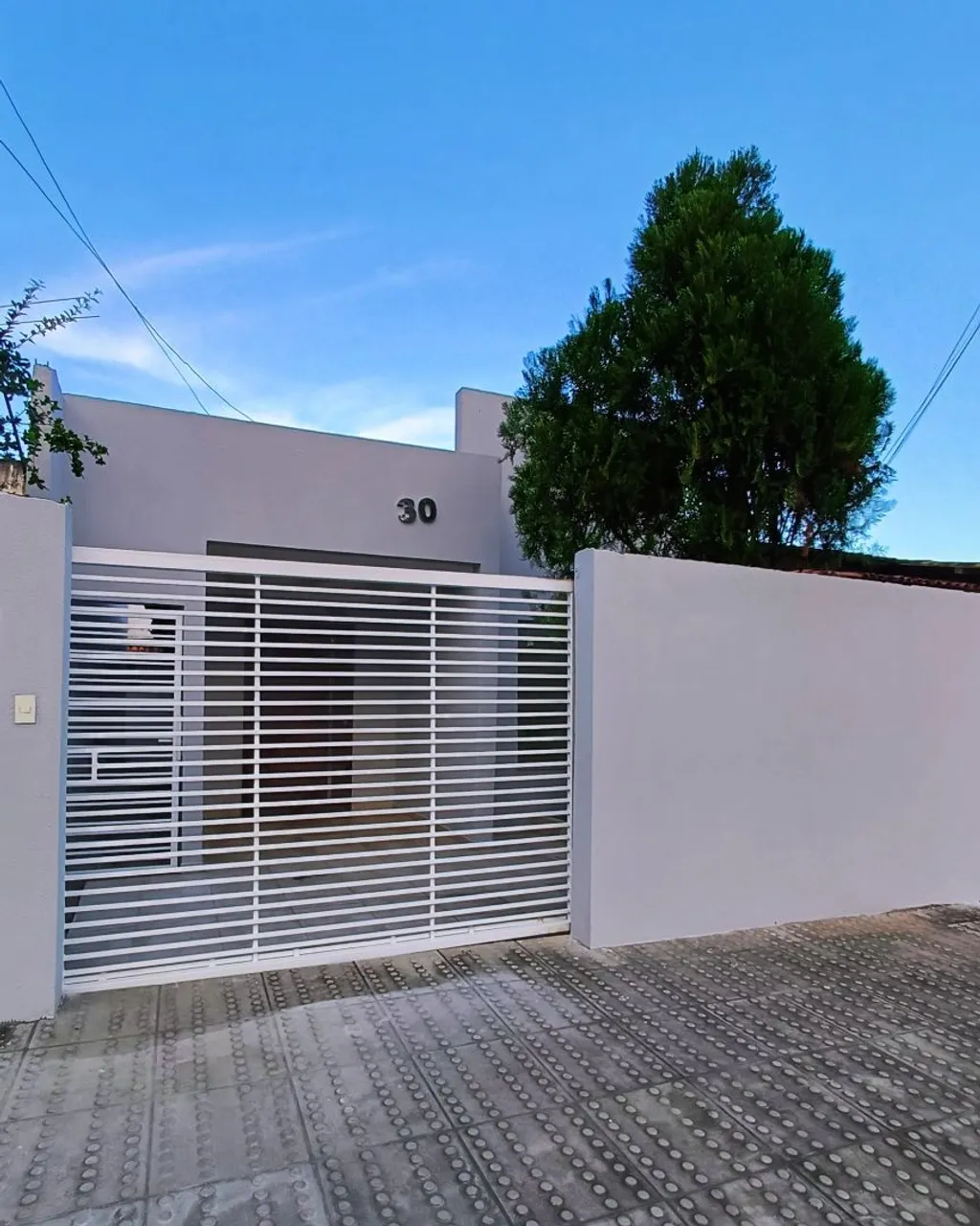 Alugo casa para ponto comercial no bairro capuchinhos próximo a Av. Getúlio vargas