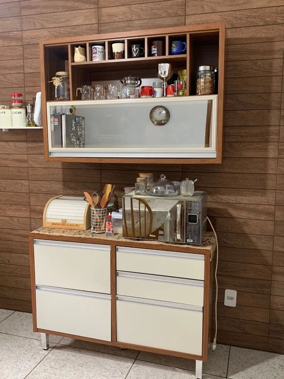 Armário de cozinha64169264967937121