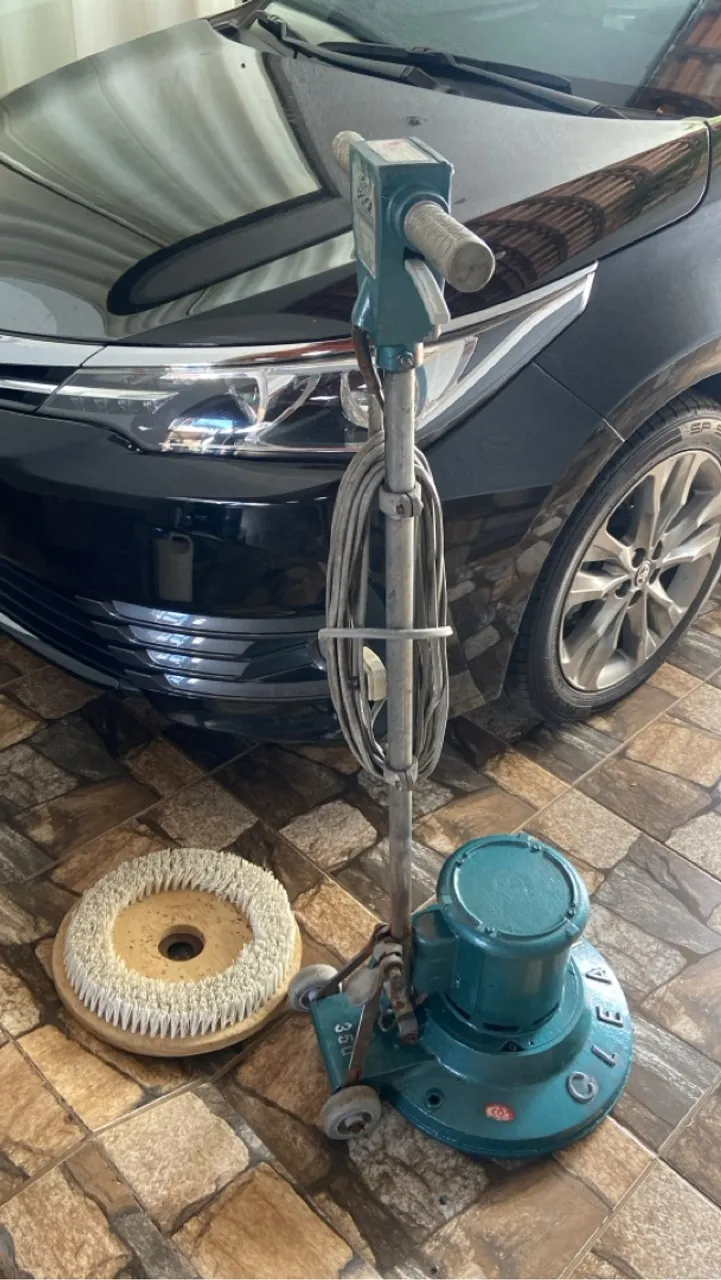 Enceradeira Cleaner 359