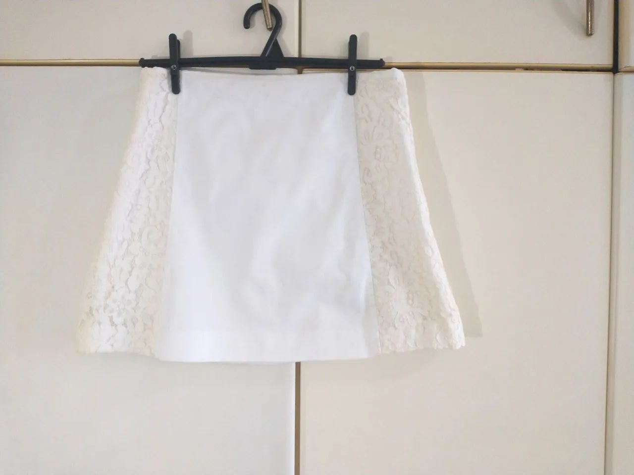 Saia evasê branca com renda - Foto 5