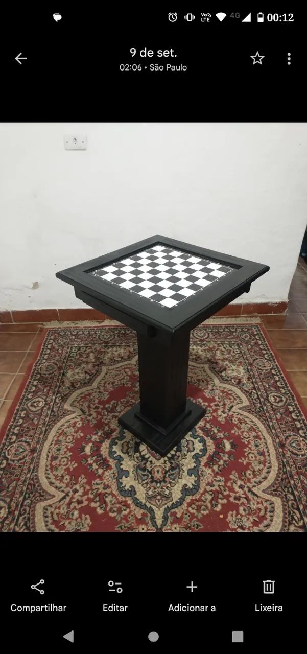 Mesa para jogar xadrez e damas 