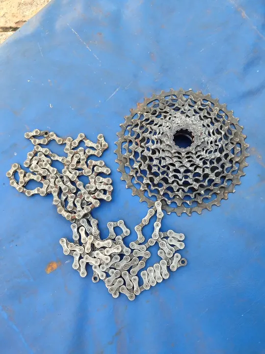 Cassete sram GX mais 2 correntes