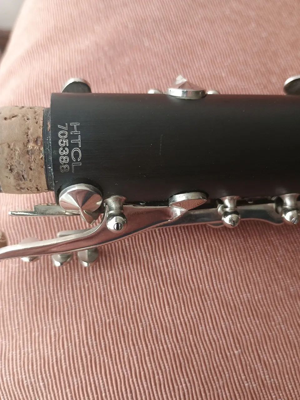 Clarinete marca HUNTER - modelo HTCL - série 705388 - Foto 2