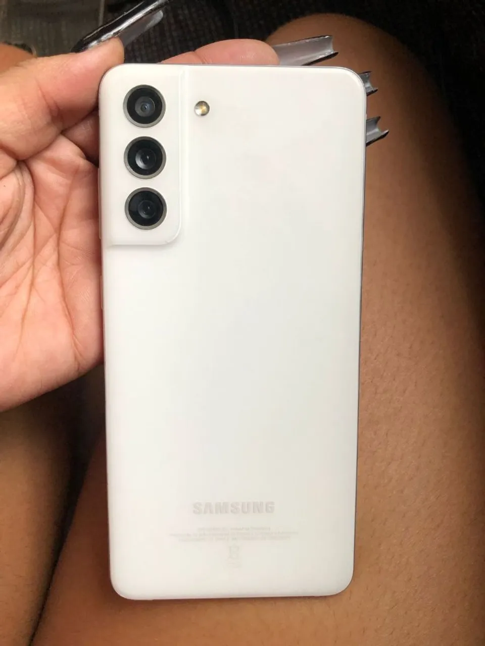 Samsung novo, pouco tempo de uso!