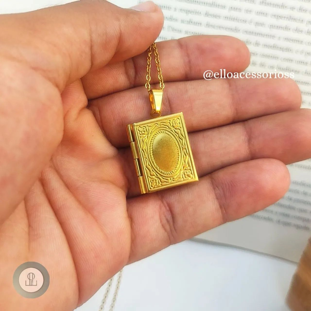 Colar com Pingente de Livro - Banhado a Ouro - Foto 4