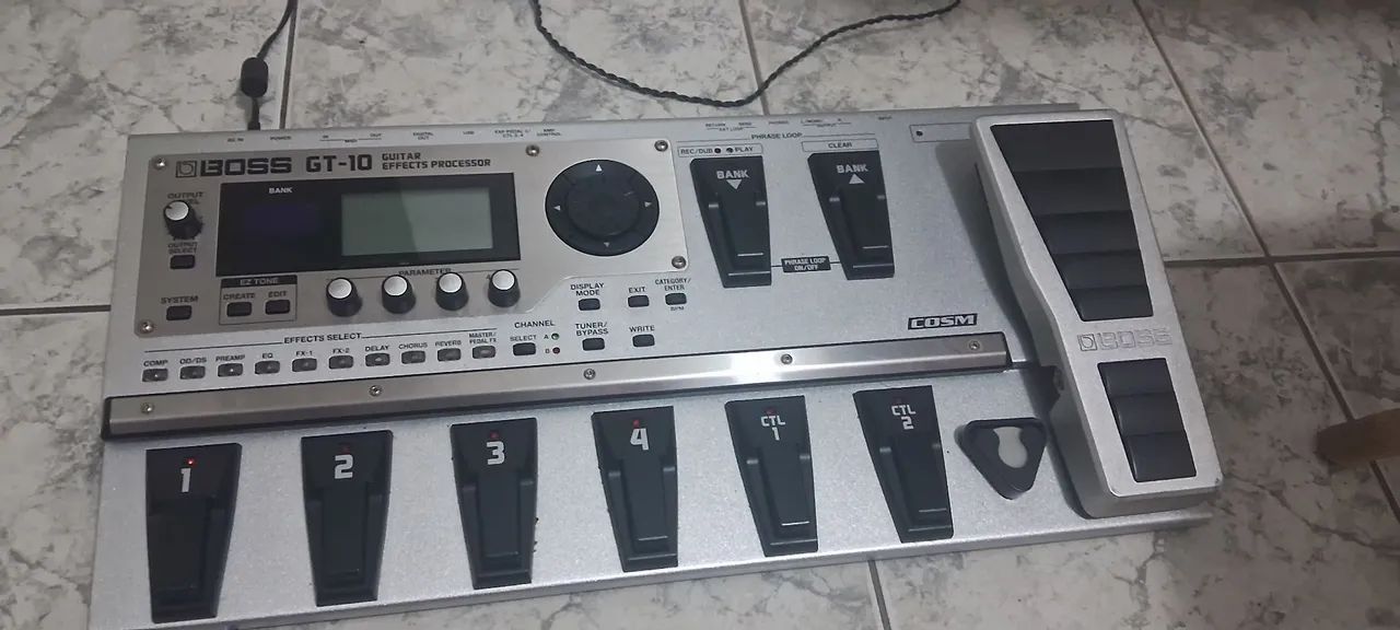 Boss Gt 10 - Instrumentos musicais - Jardim das Oliveiras (Nova