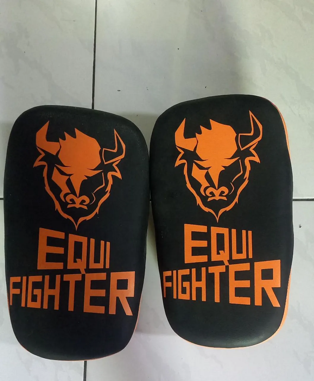 Aparador de Kickboxing / Muay Thai Profissional - EQUI FIGHTER (NOVO)