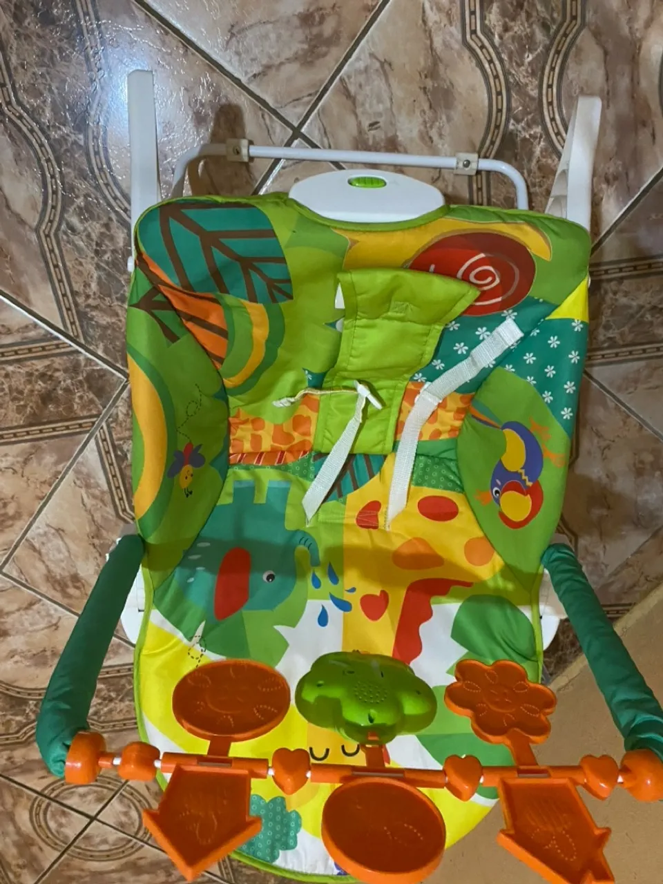 Cadeirinha de Balanço Infantil - Divertida e Confortável