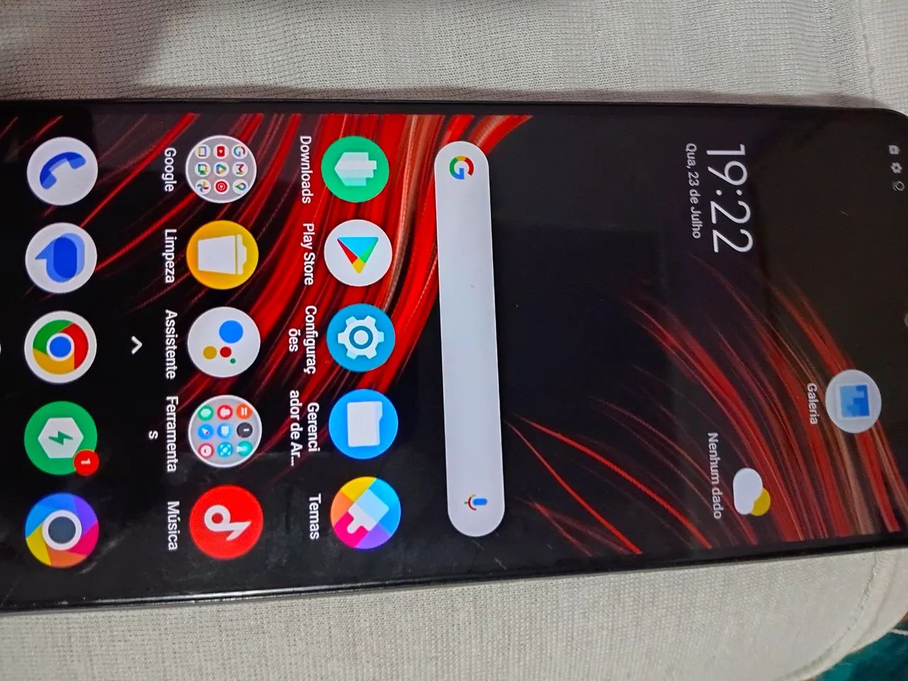 Xiaomi - Celular seminovo com carregador - Foto 2