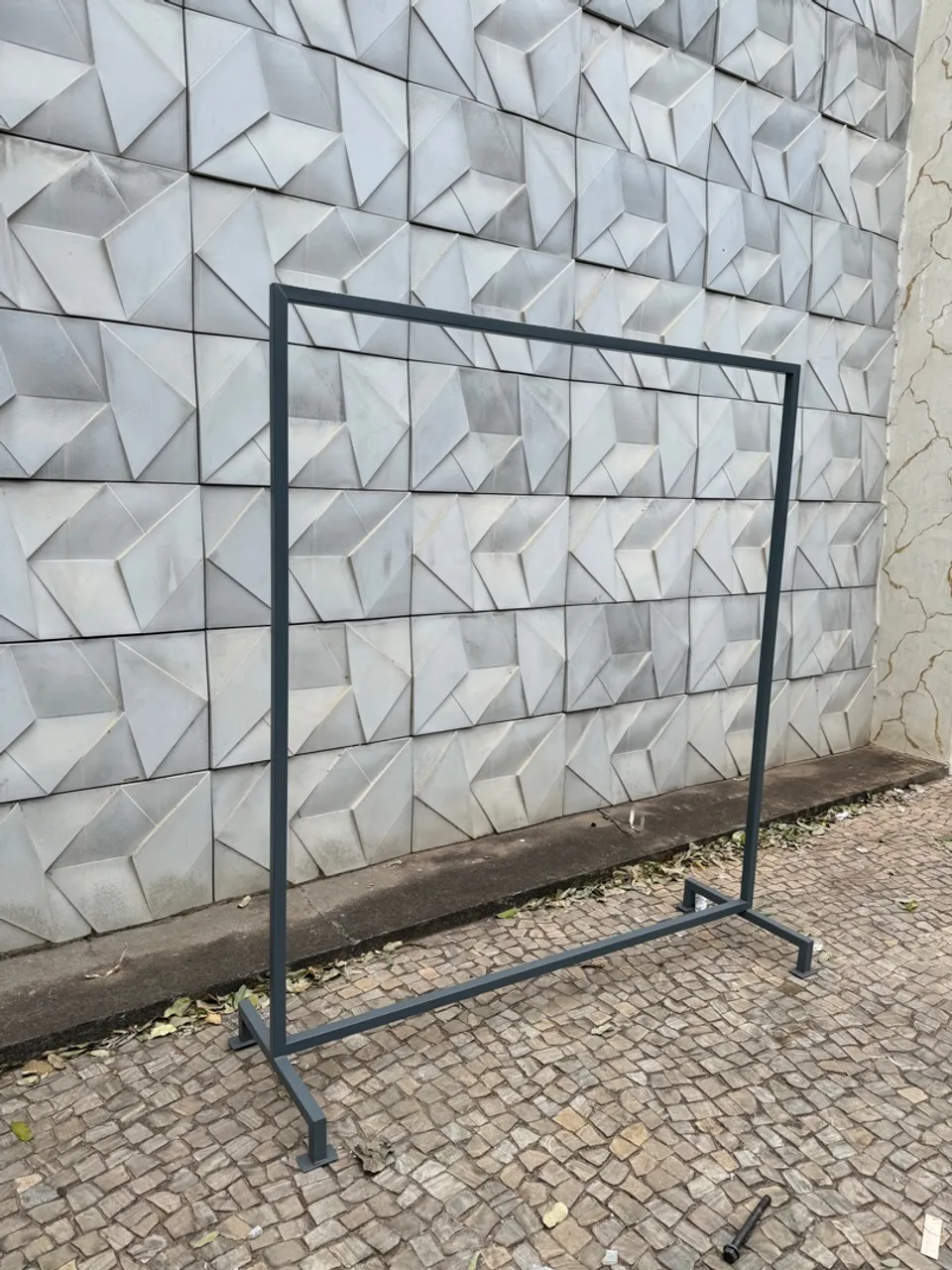 Arara de roupas em metal para comércio