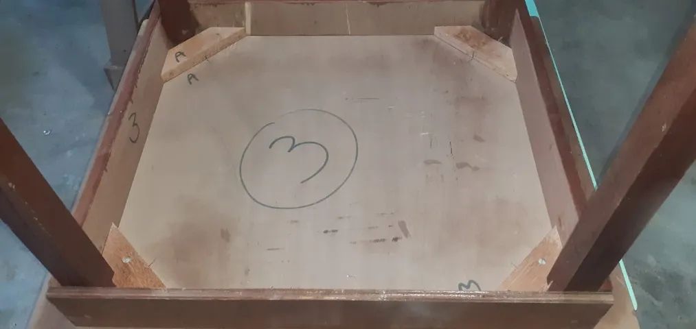 04 Children's Tables64739713698433122