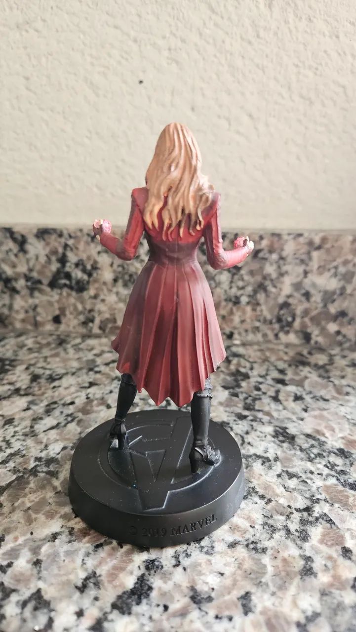 Figura Feiticeira Escarlate Infinity War - Foto 2