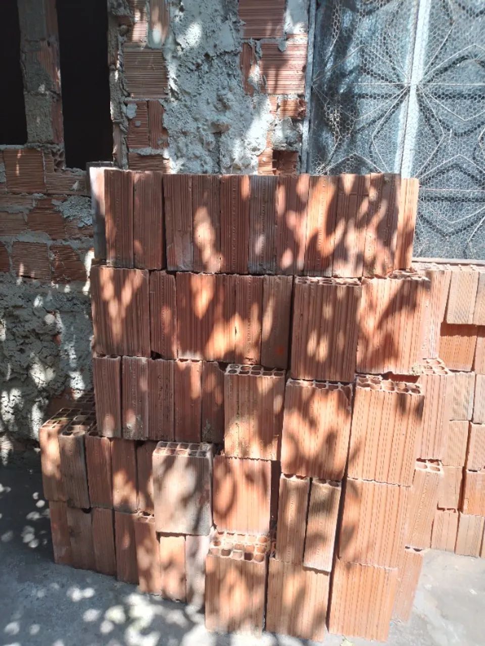 Vendo tijolos grandes e pequenos  - Foto 4