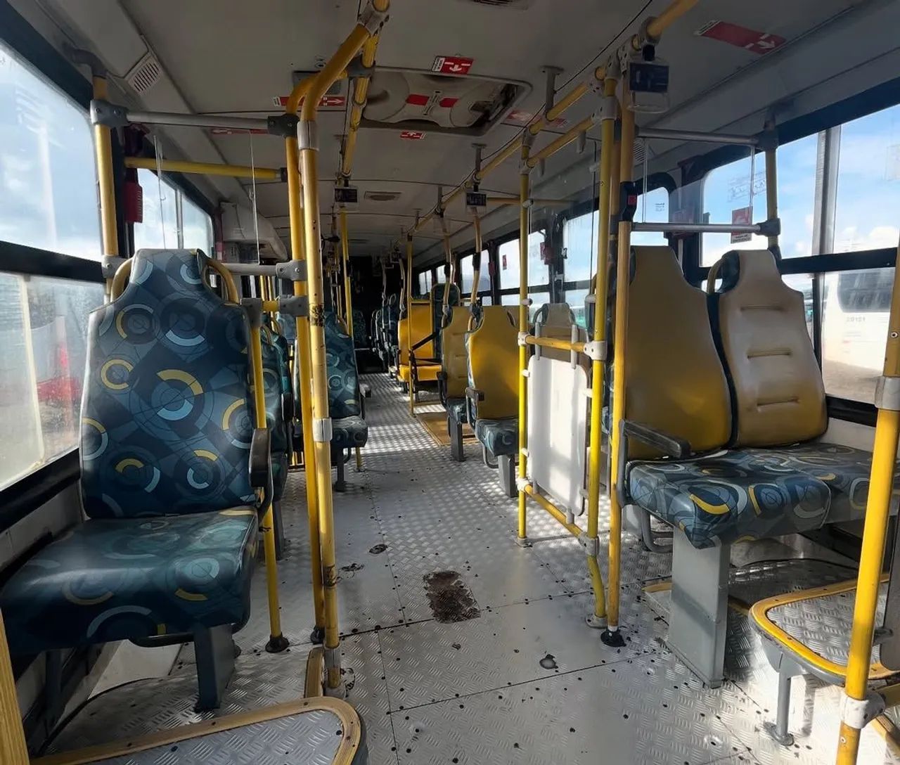 Ônibus Urbano ( ligue ) - Foto 7