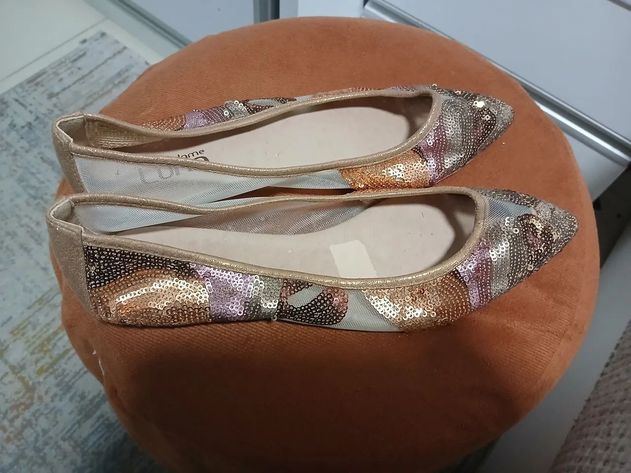 Sapatinha de lantejoulas 