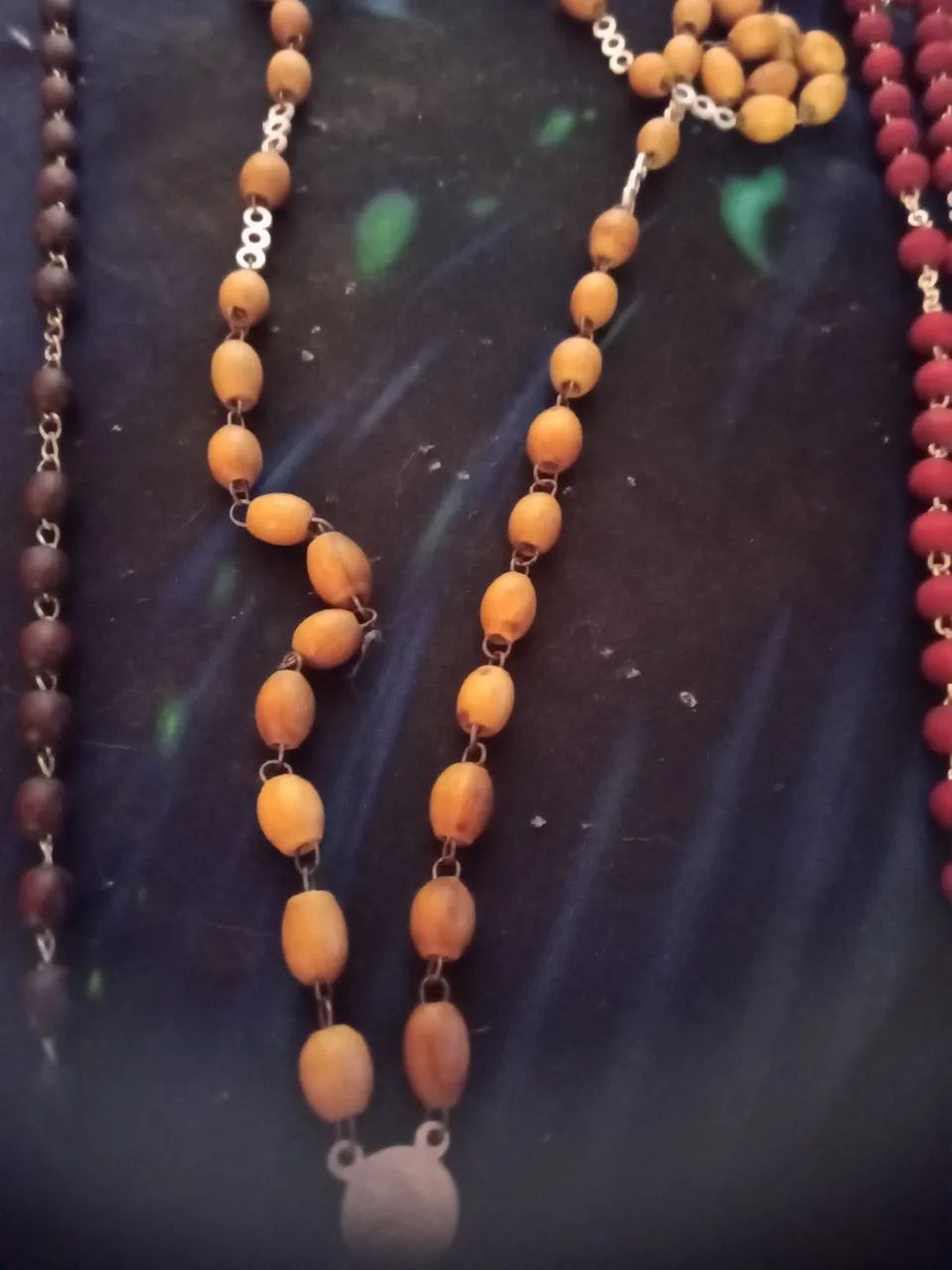 Três rosários religiosos - Foto 4