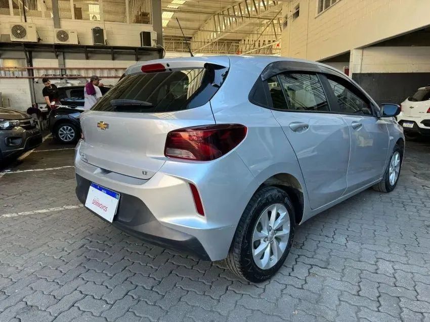 Chevrolet ONIX 1.0 TURBO FLEX LT MANUAL. - Foto 5