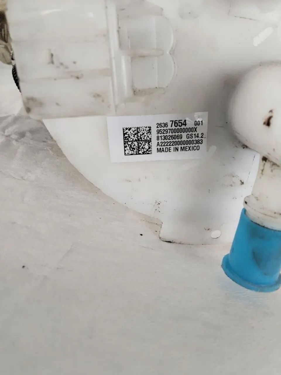 Bomba de combustível spim Onix Tracker 23367654 - Foto 3