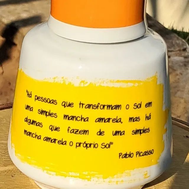 Moringa Porcelana com Copo - Tema Sol e Inspiração Artística Pablo Picasso - Foto 4