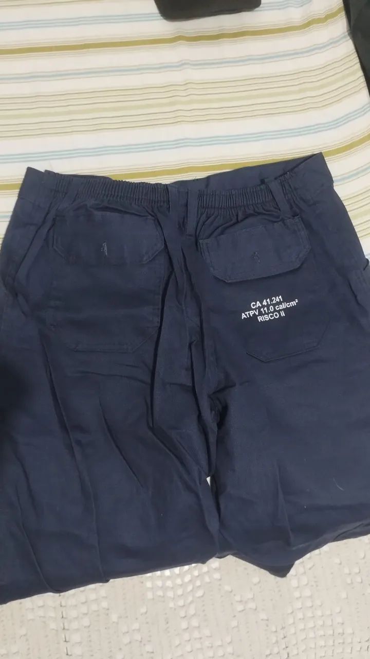 Conjunto Profissional Azul com Faixas Refletivas - eletricista - anti chama risco II  - Foto 4