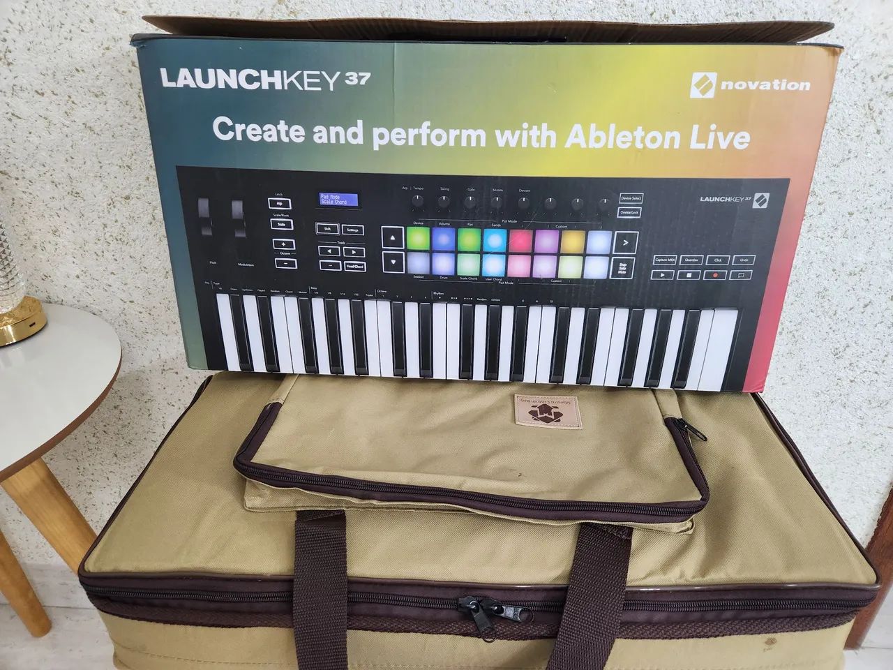 Teclado Controlador Midi Novation launchkey 37 + Semicase sob medida - Foto 2