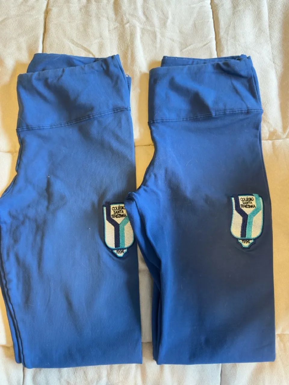 Uniformes do colégio santa Teresinha nos ingleses 