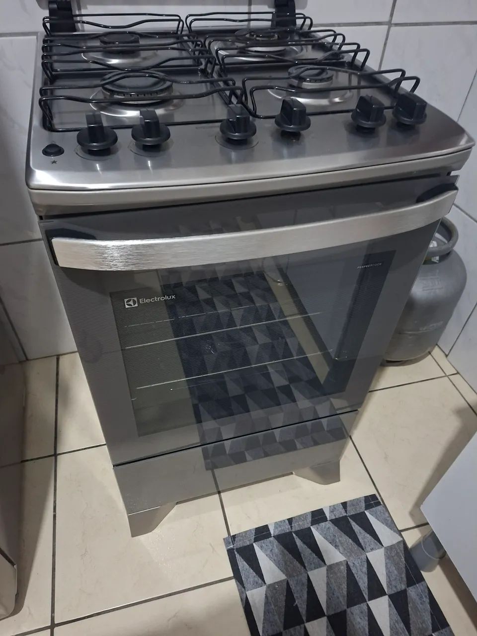 Fogão electrolux 4 bocas - Foto 3