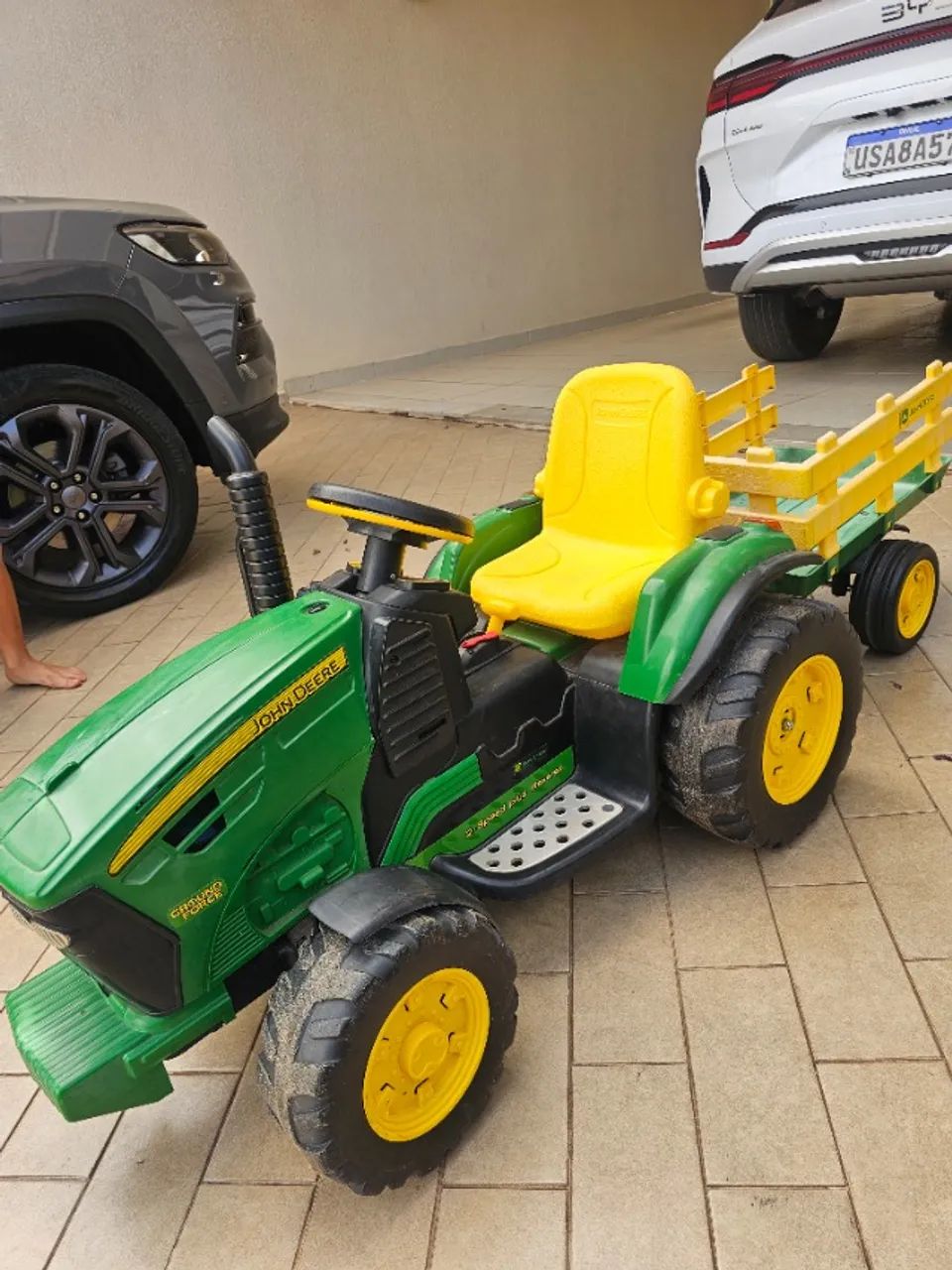 Trator Elétrico Infantil Usado - Foto 4