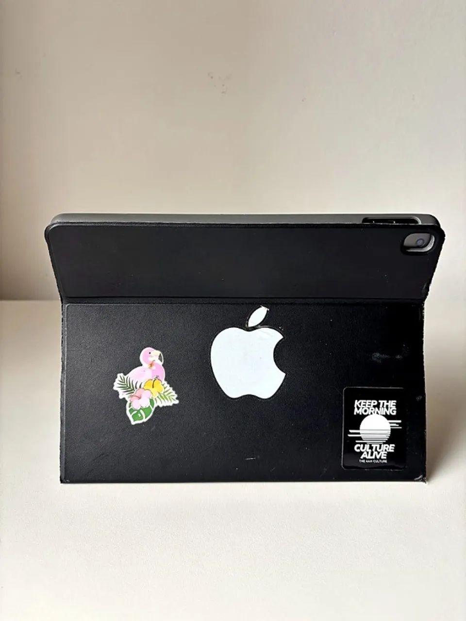 Tablet Apple iPad 9ª geração 64GB Wi-Fi + capa com teclado + caixa - Foto 4
