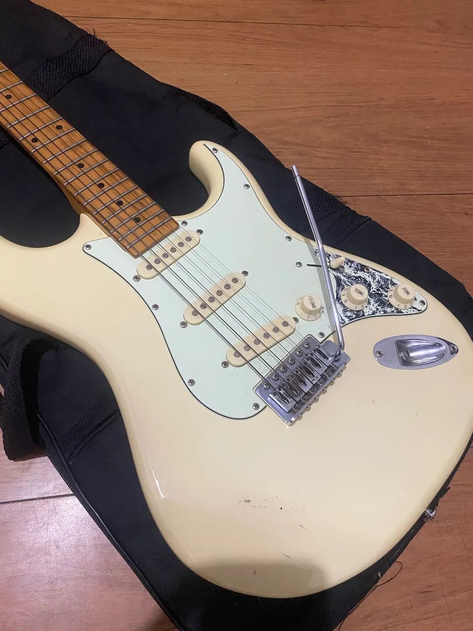 Guitarra Tagima 530 