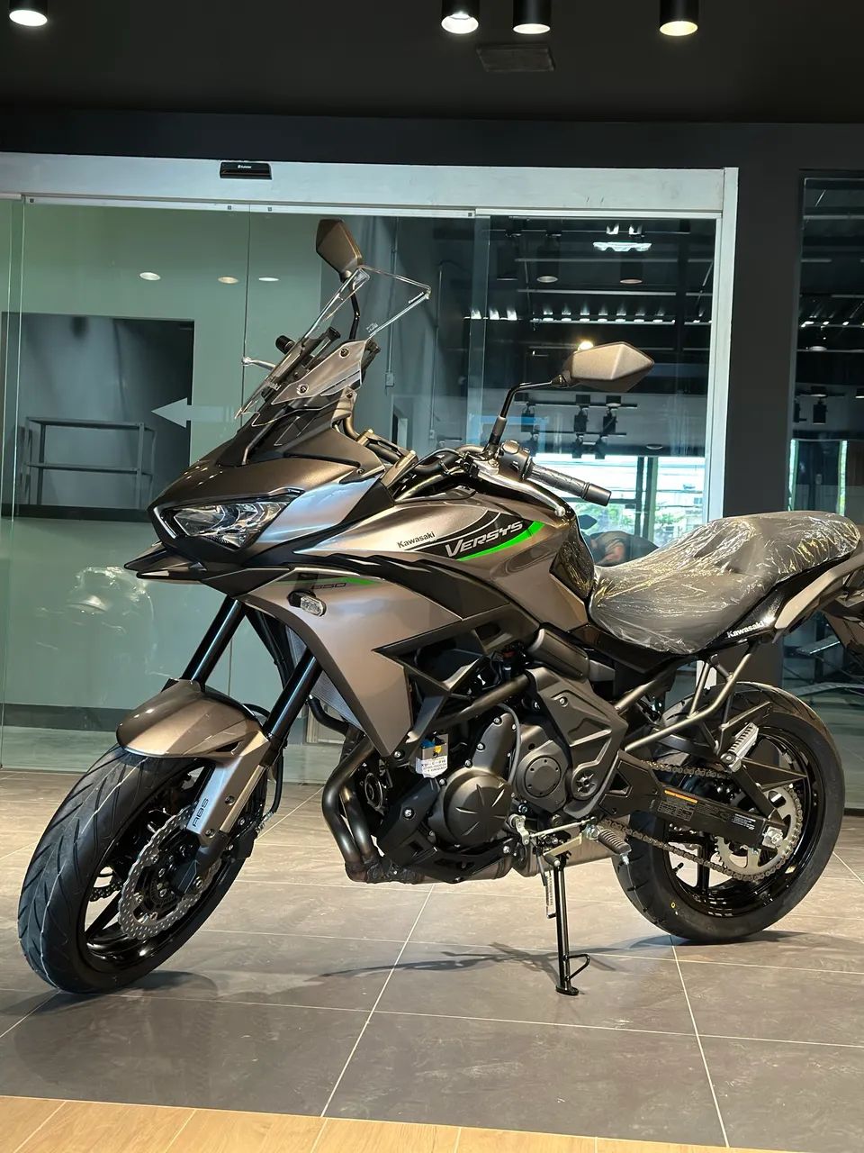 VENDEDOR RICARDO - VERSYS 650 STD - Foto 2