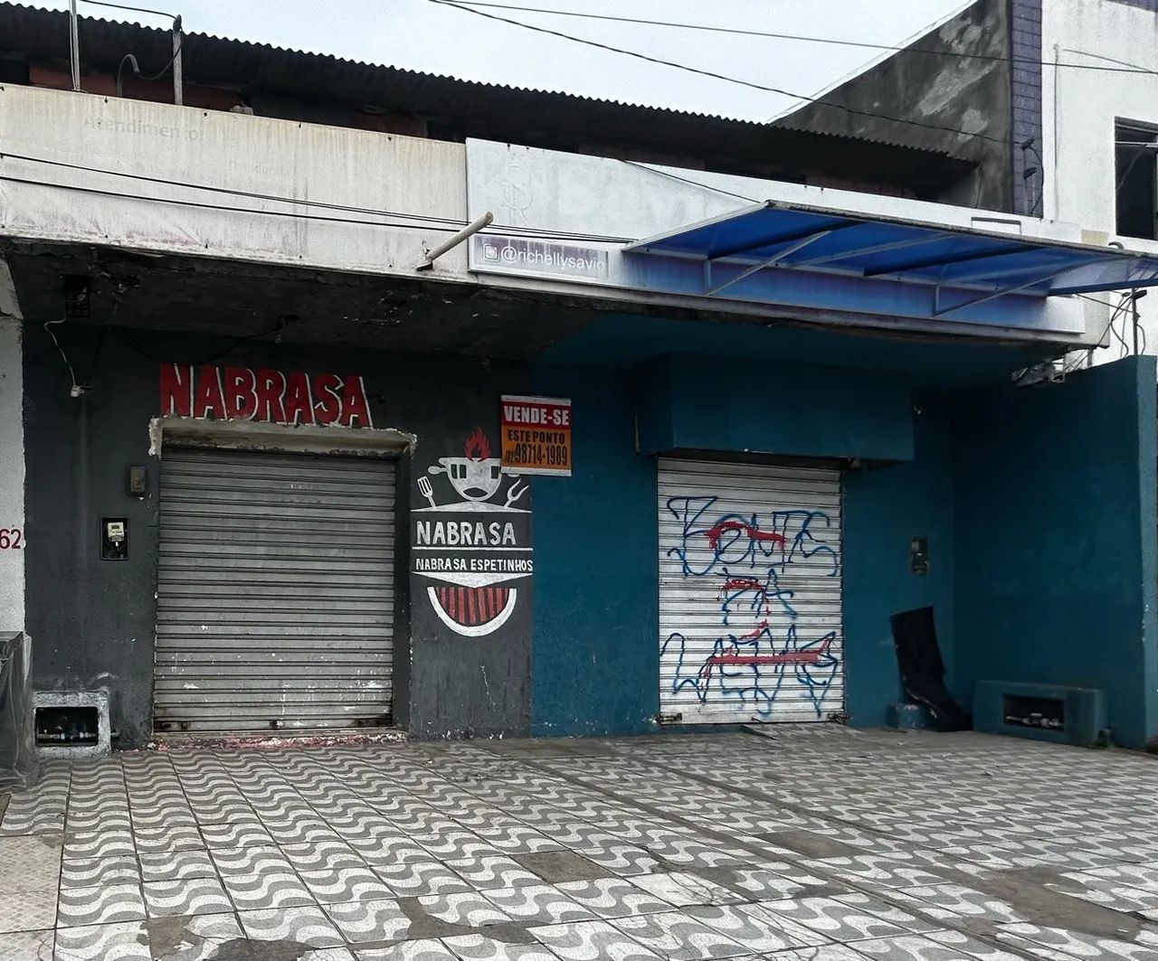 Ponto na principal do Feitosa.
