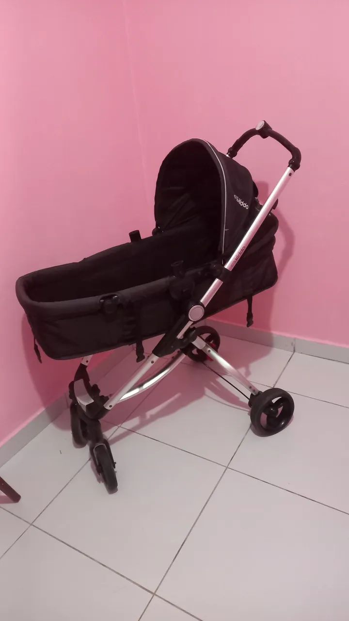 Carrinho de bebê menino  - Foto 2