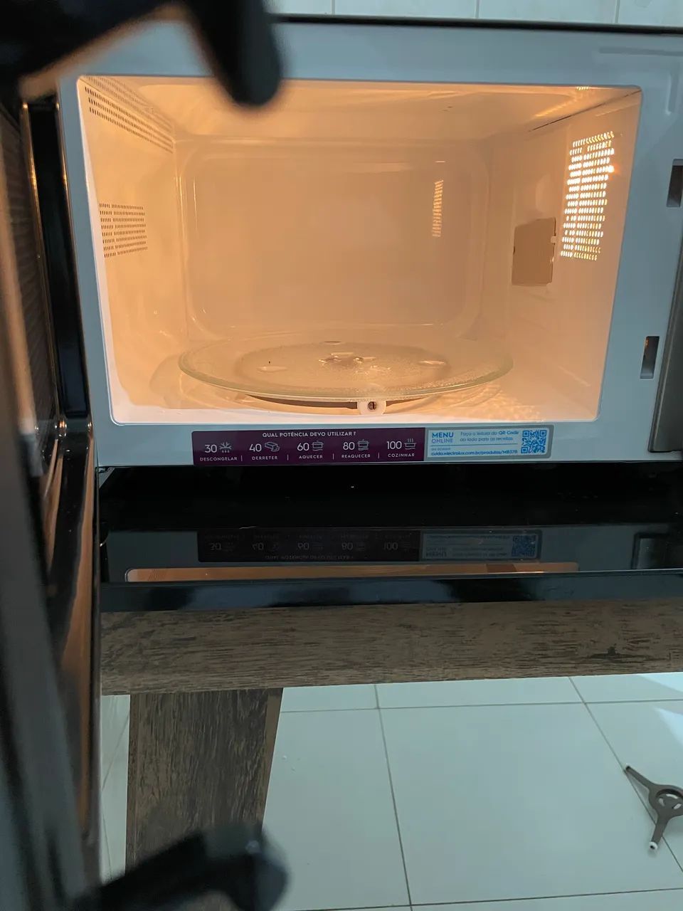 Microondas Eletrolux inox 27 litros 