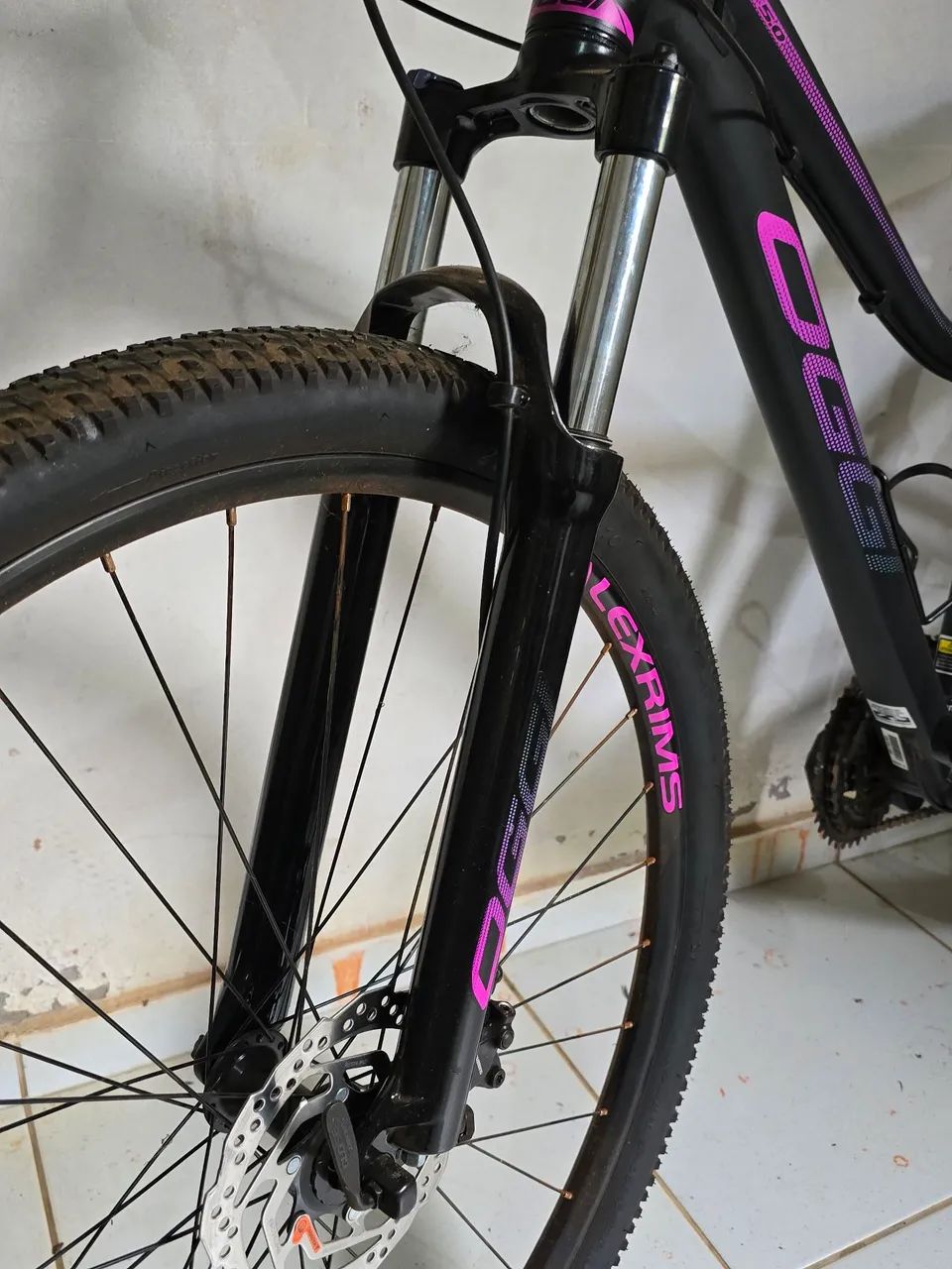 Bicicleta OGGI FLOAT 5.0 - EM PERFEITO ESTADO