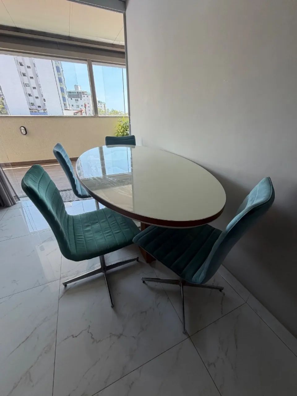Linda Mesa de jantar com cadeiras - Foto 5