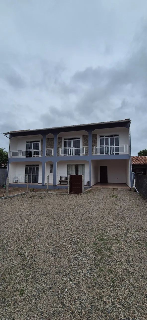 Casa Com Terreno Murado No Campeche 