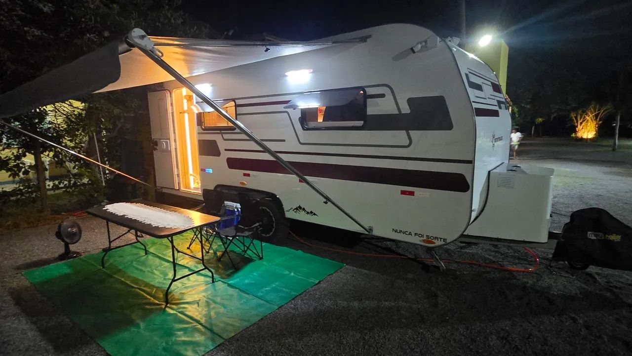 Trailer Super Moderno E Confortável, Com Cama Queen Size - Foto 2