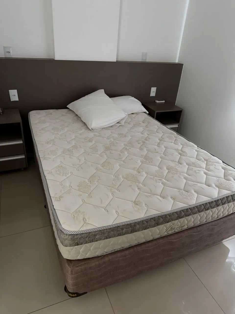 Cama casal 