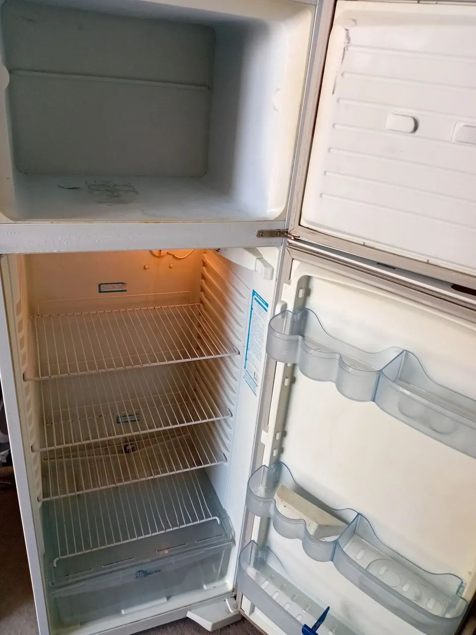 Geladeira continental 