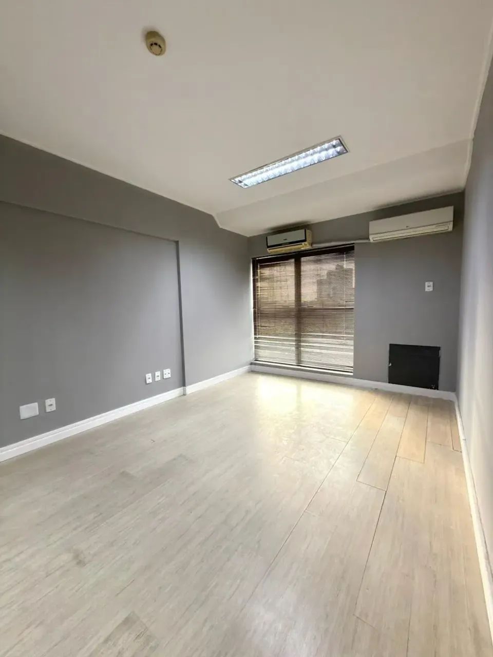Centro empresarial Cuiabá | Sala comercial para aluguel com 43m² e contendo divisória, lav - Foto 4