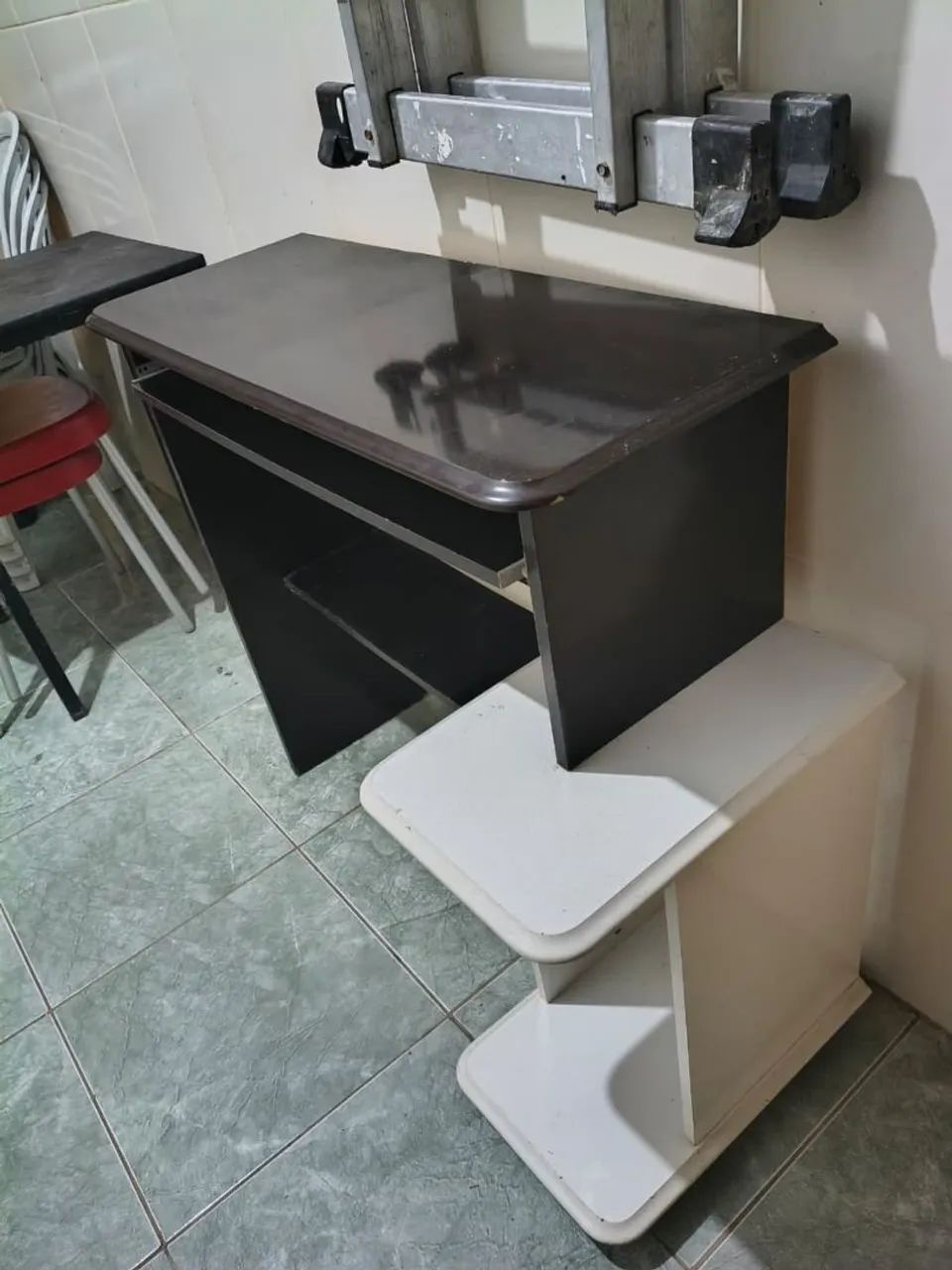 Escrivaninha/mesa para computador  - Foto 2