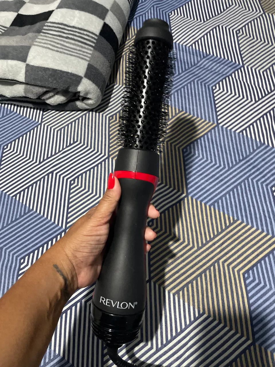 Escova alisadora e secadora Revlon 127v - Foto 2