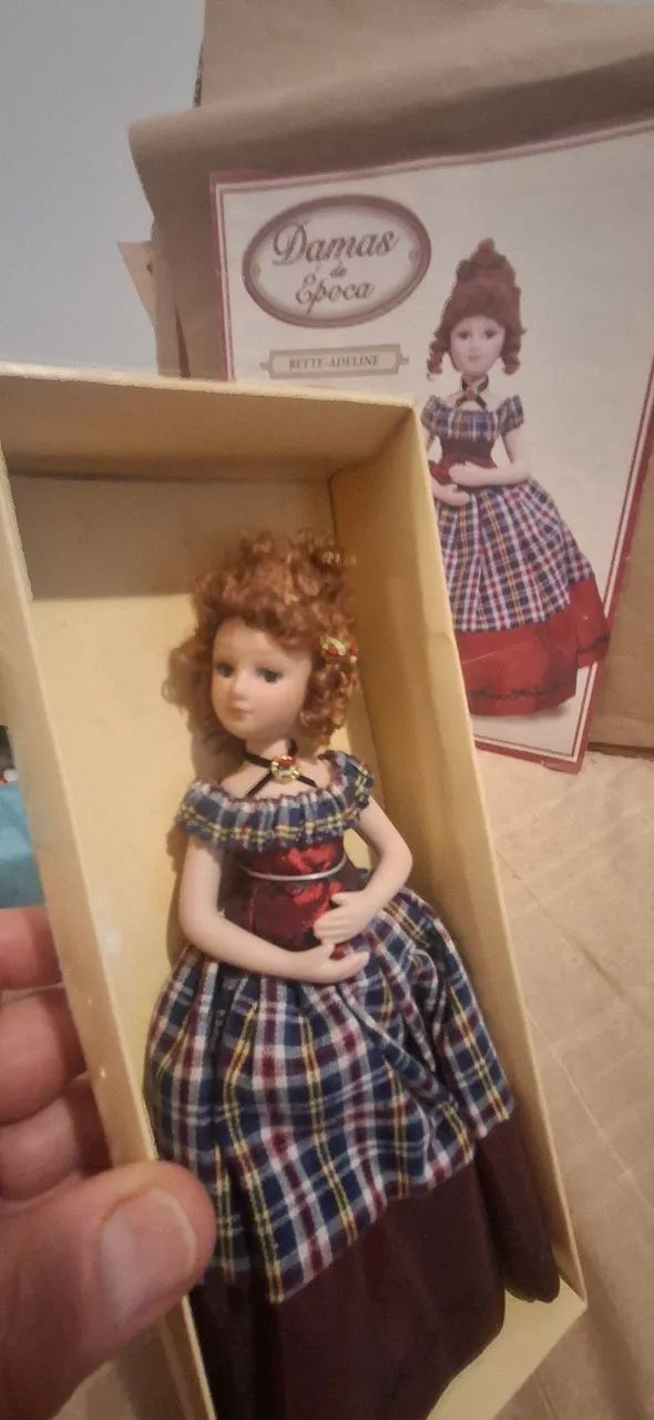 Boneca Damas da Época  - Foto 3