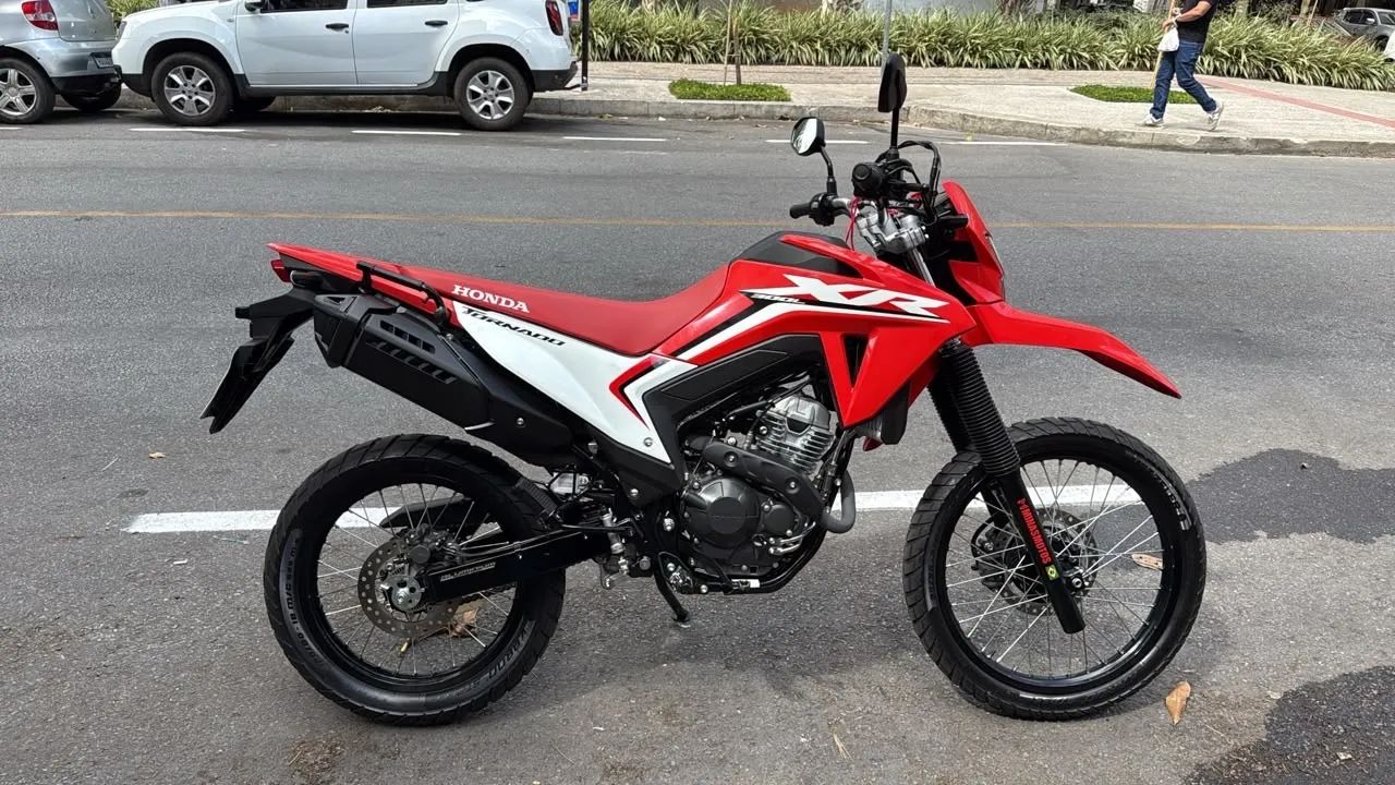 Tornado 300