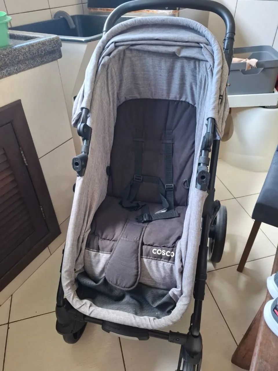 Carrinho com bebe conforto - Foto 4