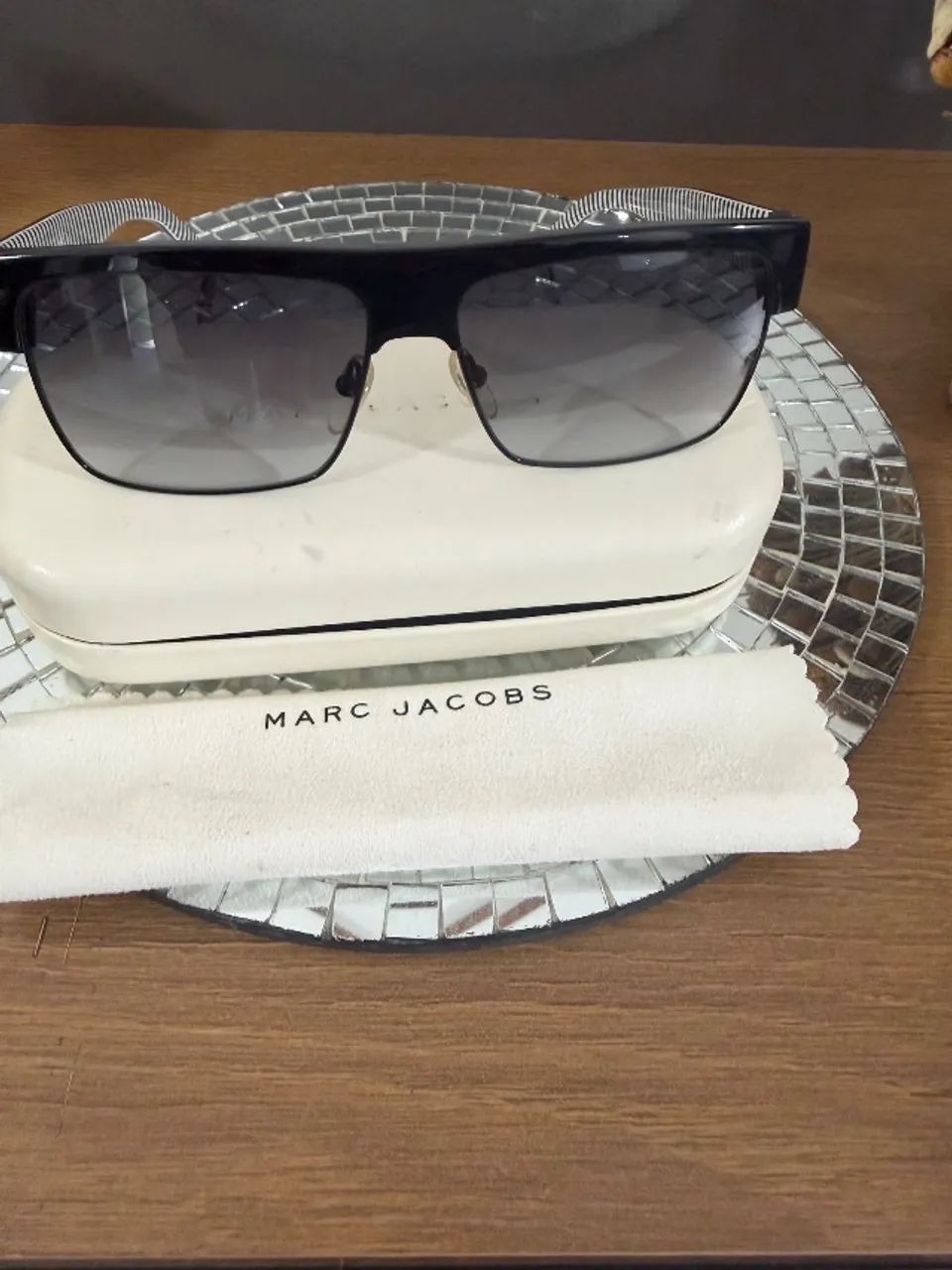 Óculos de sol Marc Jacobs 100% original, modelo MARC 56/S XJ4HD. - Foto 2